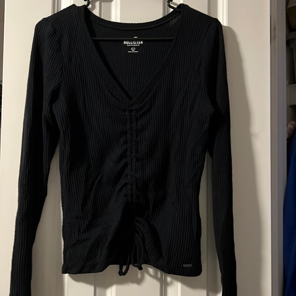 Hollister top